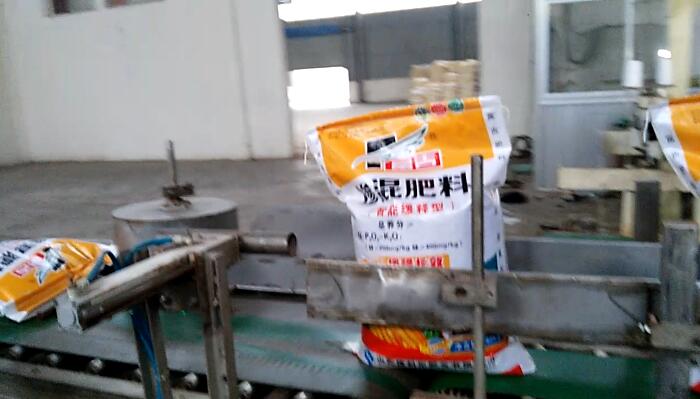 機械手碼垛機工作實例 機械手碼垛機工作實例